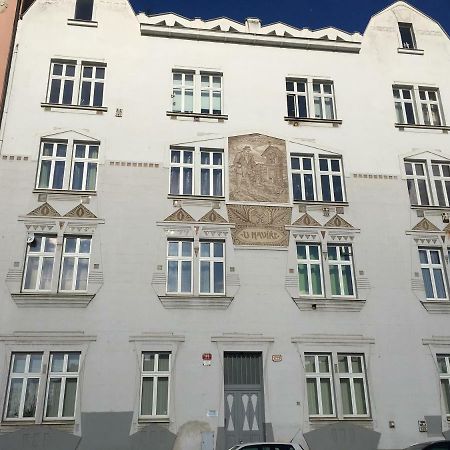 Apartsee Halkova Plzen Exterior photo