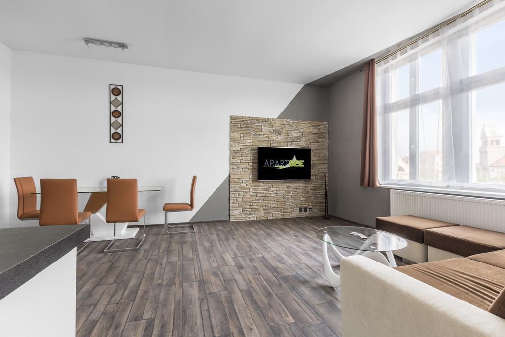 Apartsee Halkova Plzen Exterior photo